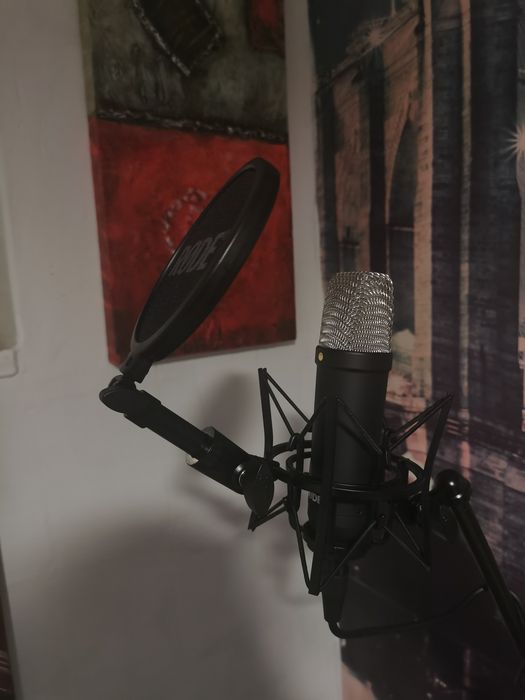 Recording Studio516894456430602241