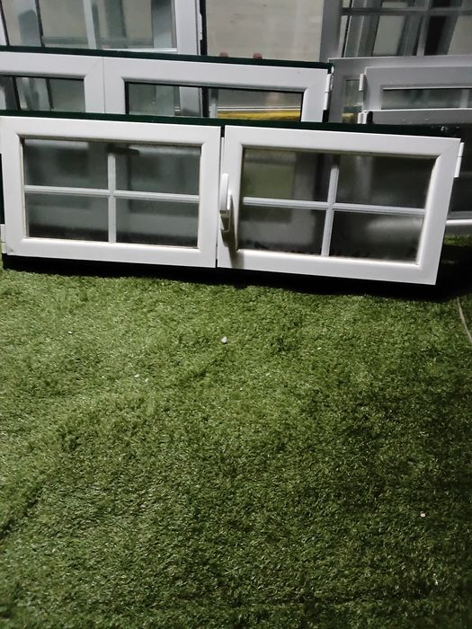 Janelas alumínio branco vidro duplo quadriculado abrir oscilobatentes