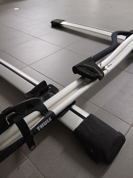 Suporte Bicicleta Thule e Conjunto barras tejadilho Whispbar