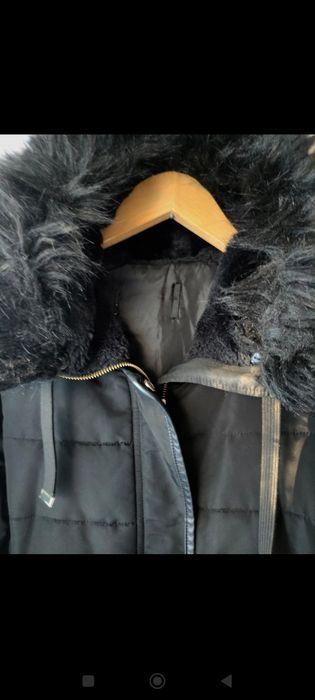 Elegancki płaszczyk ocieplany Stradivarius L