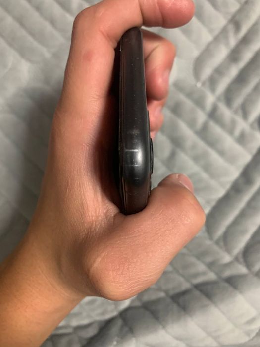 Продам iPhone 11