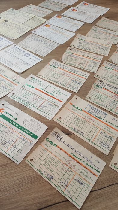 Faturas de abastecimento de combustível antigas