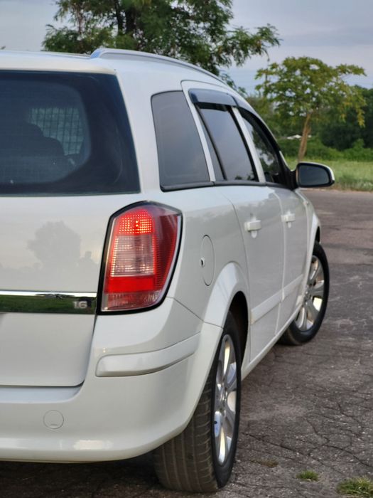Opel Astra 2008 VIN W0L0AHL3582172121 фото оголошення 10 з 23