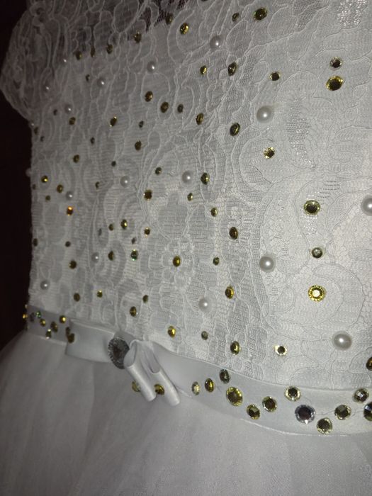 Вечірні випускні сукні для дівчаток