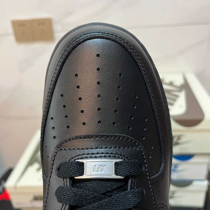 Nike Air Force 1 Low '07 Black R.41