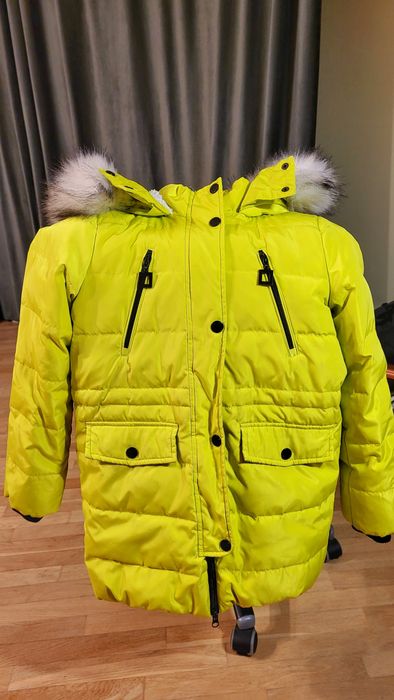 Зимова куртка-пуховик на ріст 140см 8-12років