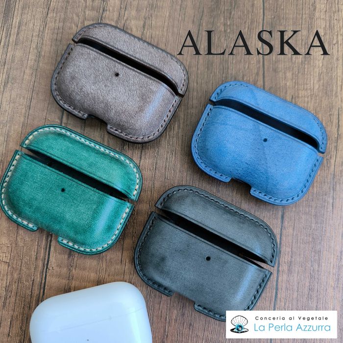 Кожаный чехол для наушников AirPods Pro . Ручная работа .