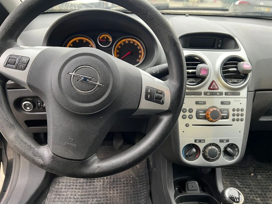 Para peças OPEL Corsa D