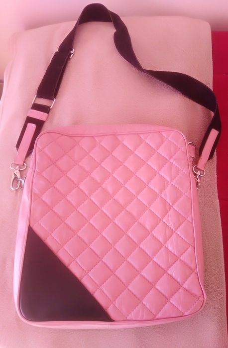 Mala Haity cor-de-rosa e preta