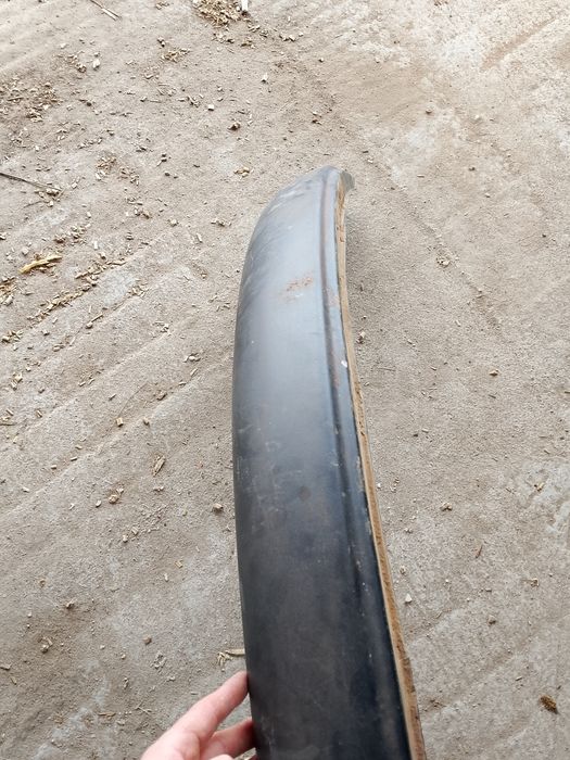 Nadkole poszerzenie błotnika Renault Ares