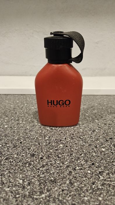 Pusty Flakon po perfumie Hugo Boss 75 ml
