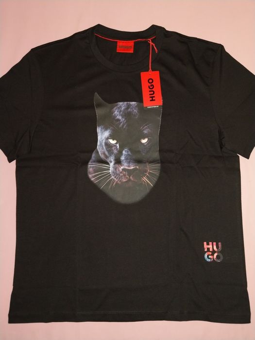 Wyprzedaż T-shirt męski Hugo.