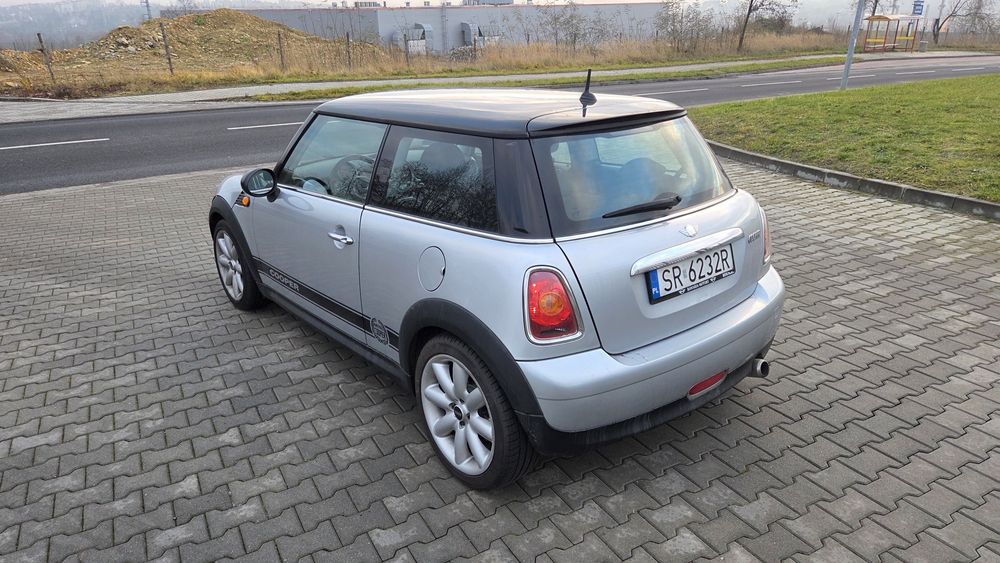 Mini Cooper 1,6 2007r