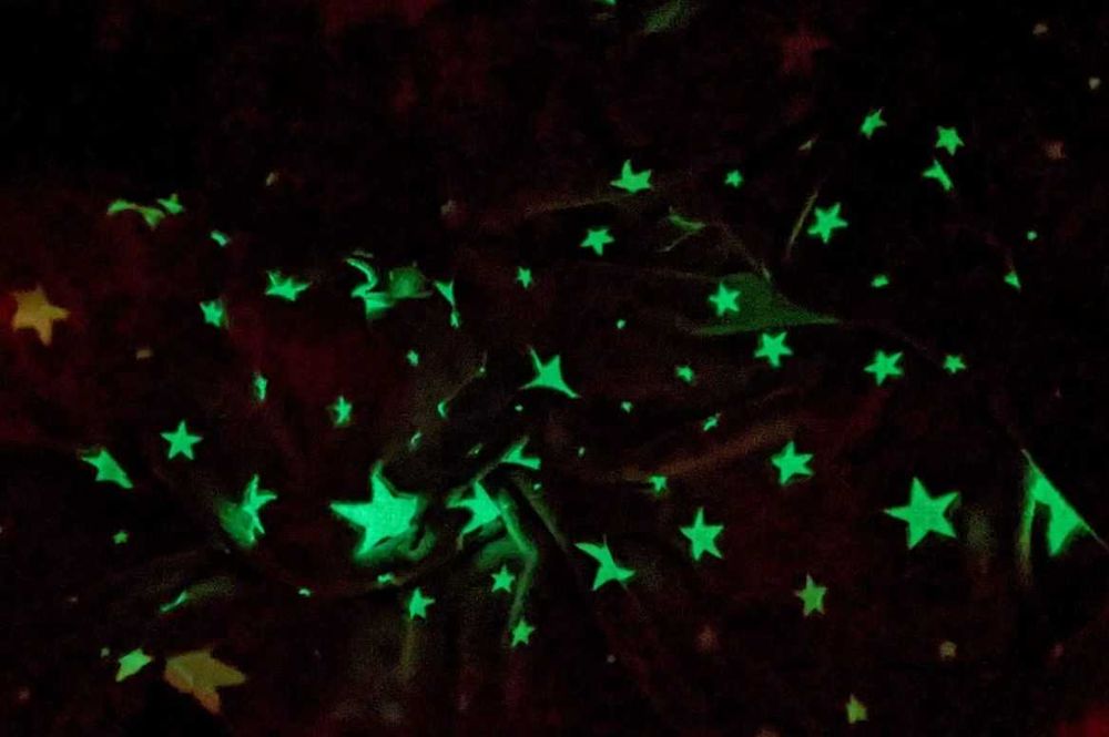 Manta que brilha no escuro