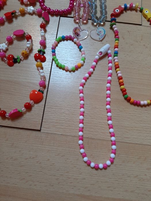 Bijuteria para crianças (preços na descrição)