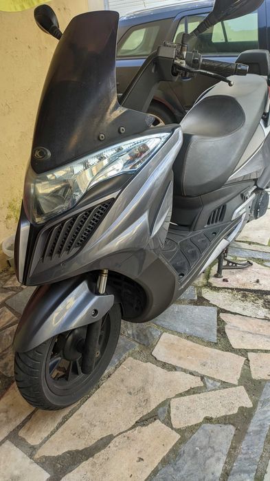 Vendo scooter em bom estado
