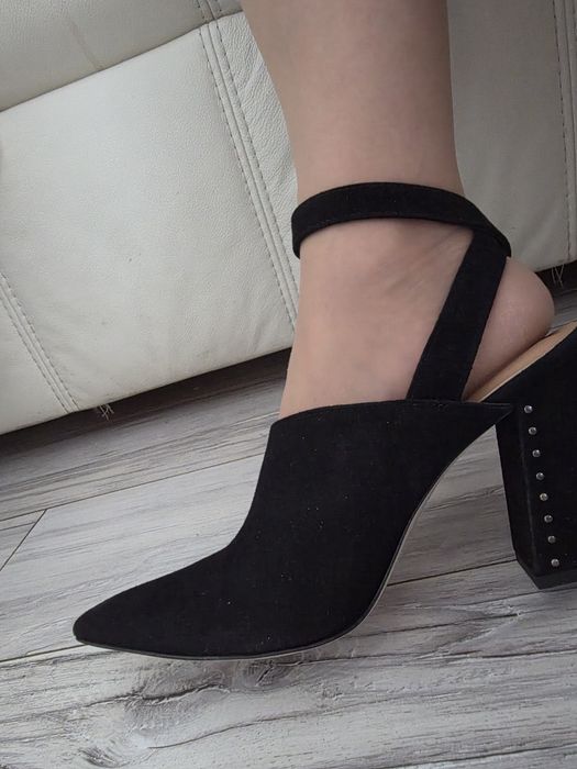 Eleganckie sandały na obcasie