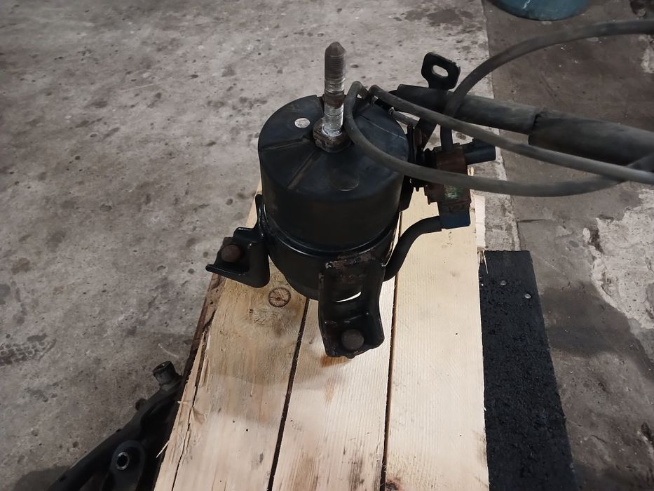 Подушки опора двигателя тойота камри 40, хайлендер, лексус оригинал