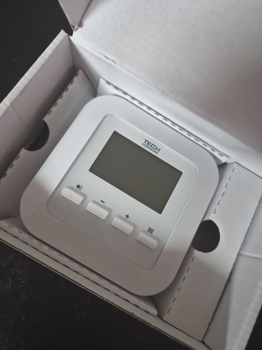 Termostat pokojowy tech- st 295 v3