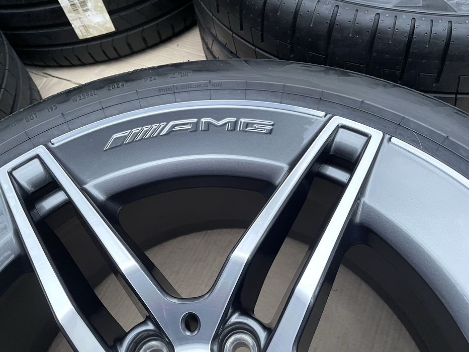 Диски Mercedes R19 AMG E klasse W214 різноширокі з літніми шинами