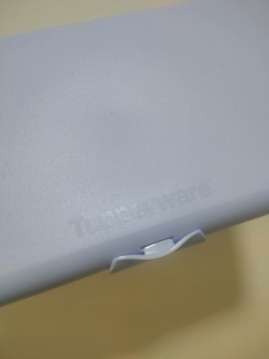 Caixa multiusos Tupperware nova