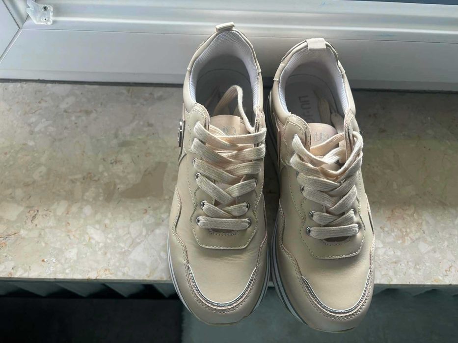LIU JO sneakersy damskie 38 - jednak to 37