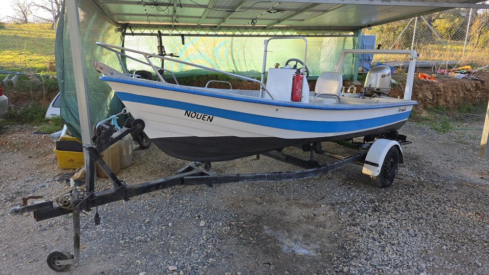 Barco 4.71 com  motor 30cv 4 tempos