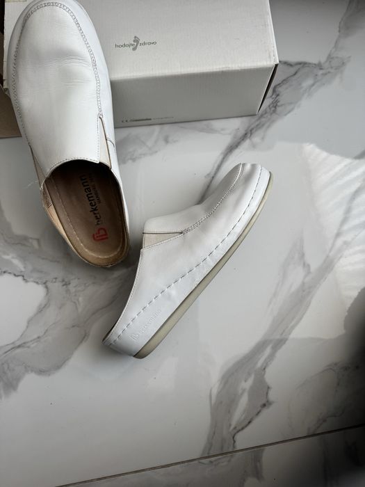 Продаю медичні сабо 41