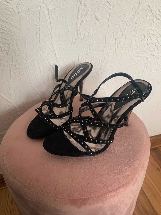 Szapilki sandałki 38 NOWE