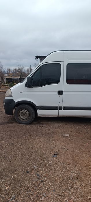 Опель мовано 2003р