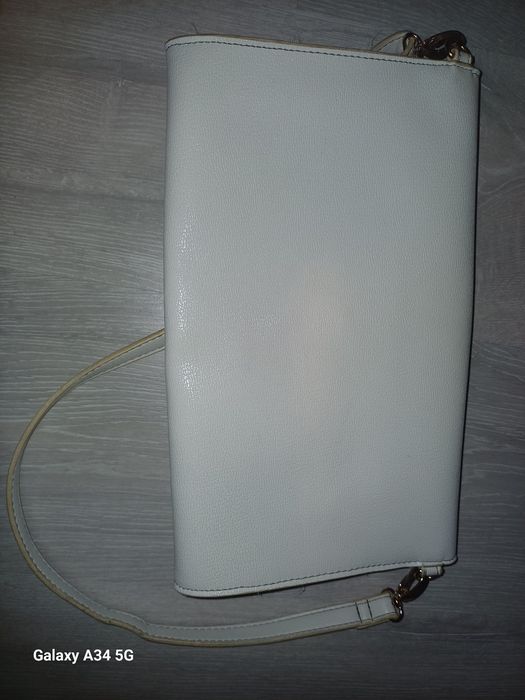 Torebka Carpisa biała