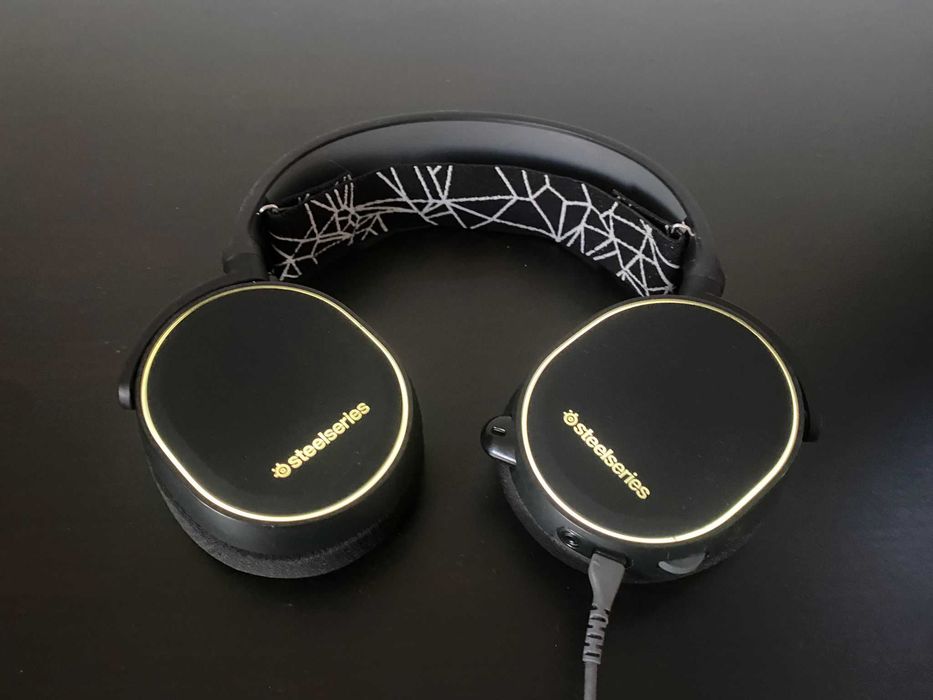 Headset Steelseries Arctis 5