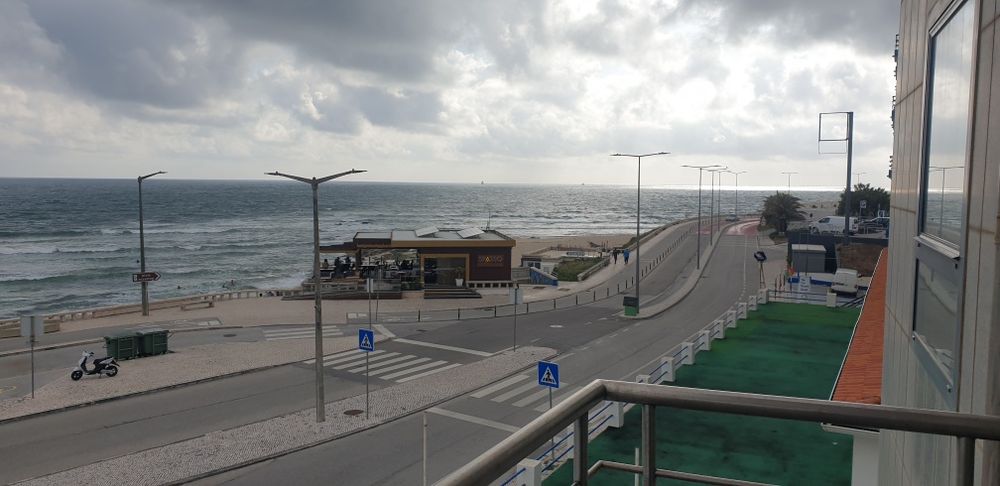 T2 com Vista Frontal de Mar | Praia da Tamargueira (Buarcos)