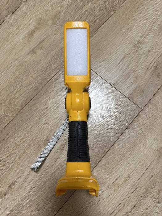 Ліхтар для батареї DeWalt 14.4V/20V MAX
