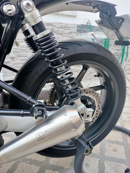 Triumph 1200 Speed Twin