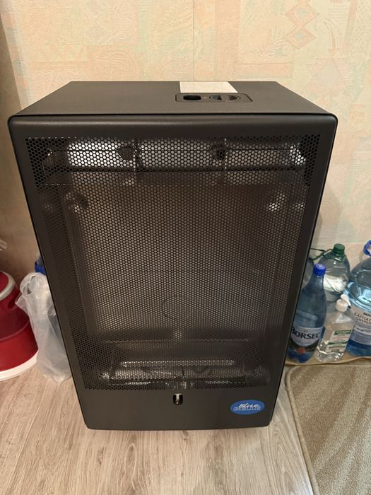 Продам майже новий газовий нагрівач STUFA Blue Belle з балоном на 27л