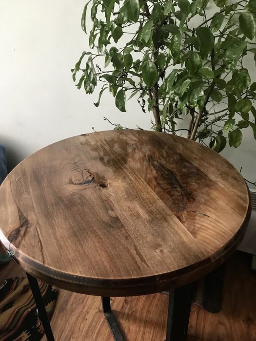 Стіл, ручна робота