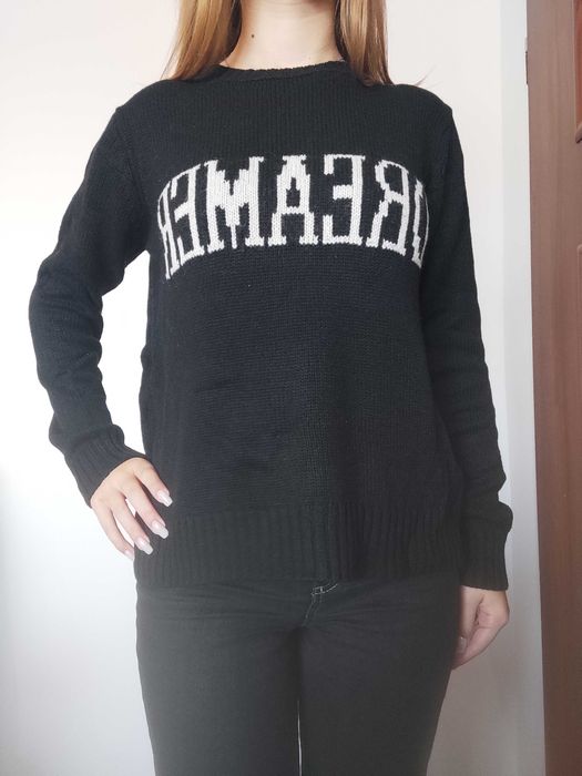 Czarny sweter z napisem Dreamer, Mango