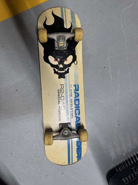 Deskorolka Radical P2.0A6 Skeleton