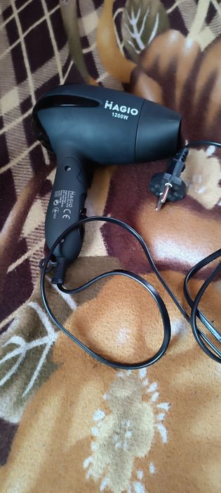 Дорожній фен для сушіння волося