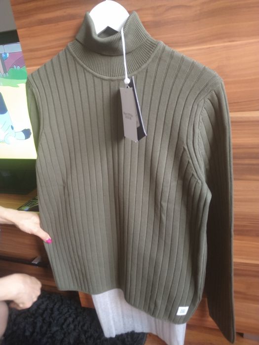 Nowy Piekny Orginalny golf- sweter Marco polo L