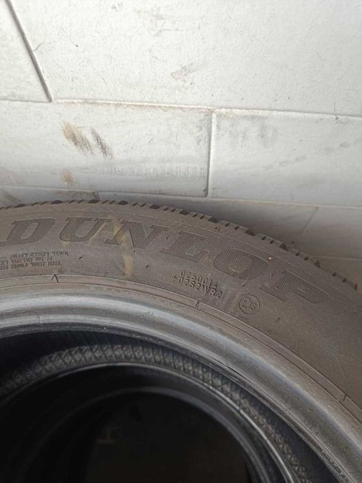 Pneus 225/50R17 Dunlop