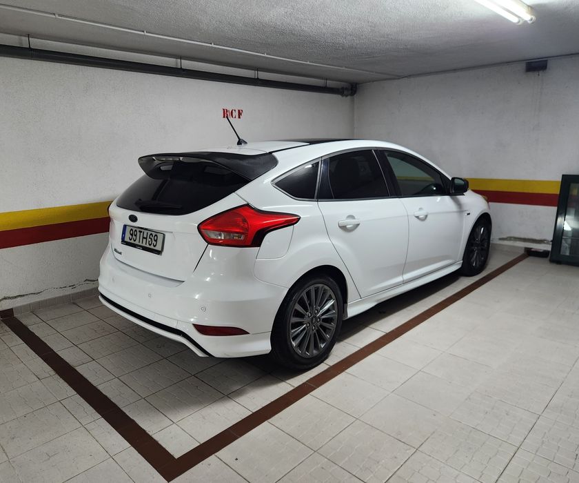 Ford Focus 1.5 TDCI - ST Line. Gasóleo.