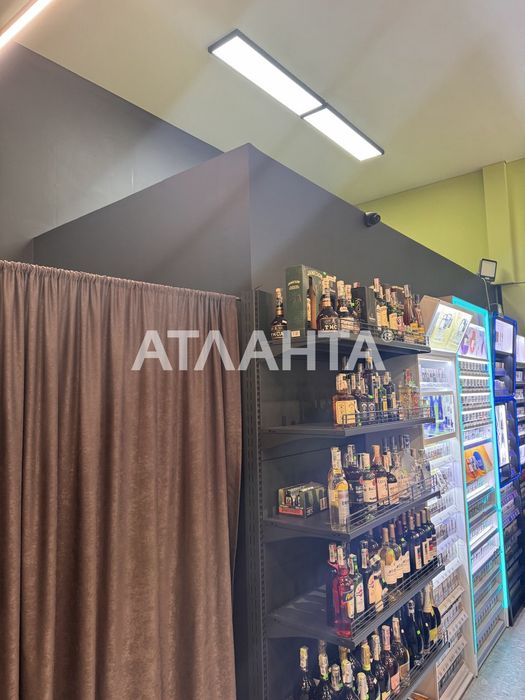 Продаж будівлі магазину