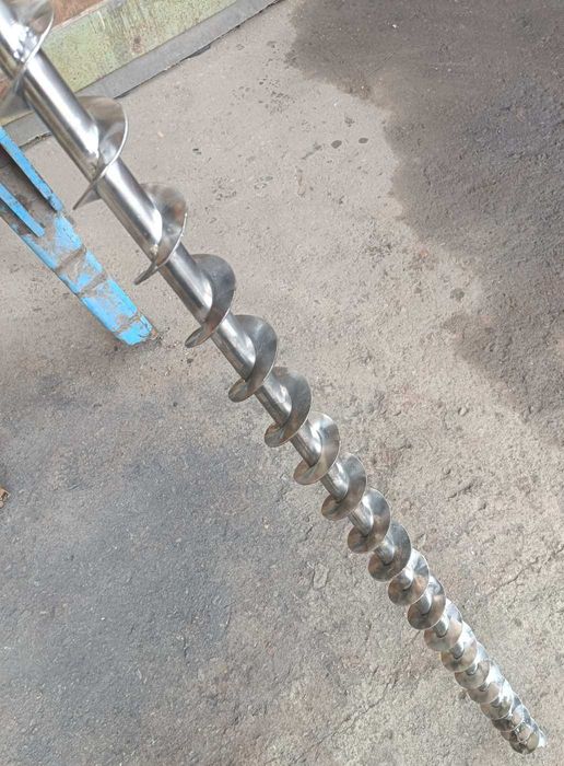 Koнвeep зерновий шнек Hepж навантажувач шнековий з бункером для борошн