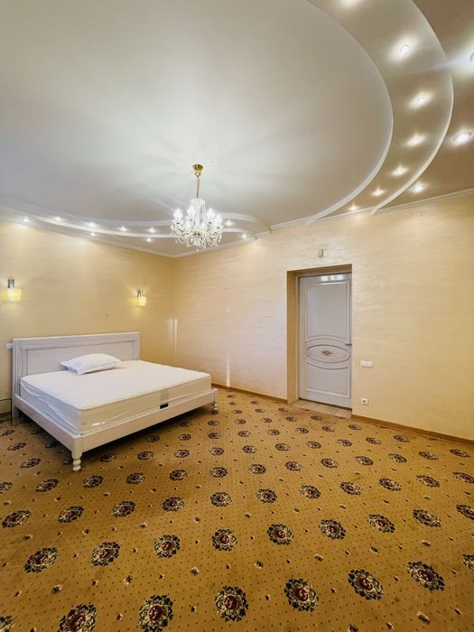 Продаж вишуканого котеджу в «Царському селі»  м. Кременчук