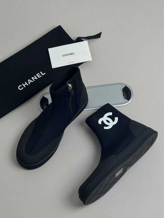 Damskie botki Chanel Coco Beach