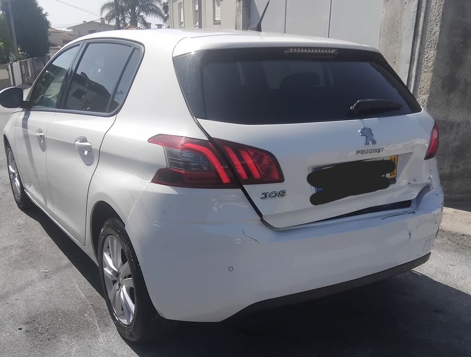 Vendo peugeot 308 1.6 hdi de 2018 nacional acidentado salvado