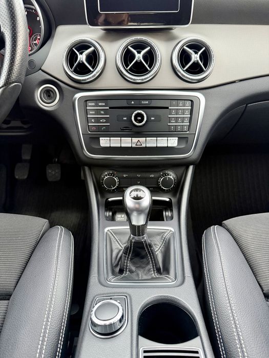 Mercedes-Benz CLA 180 d