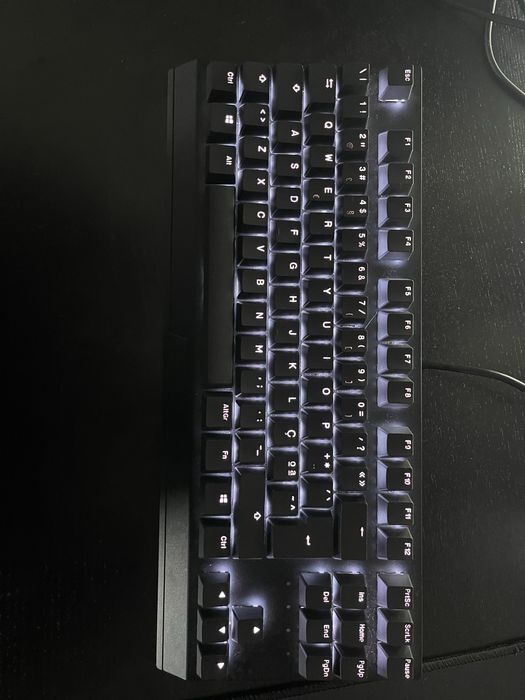 Razer Blackwidow e Asus Rog Keris novos